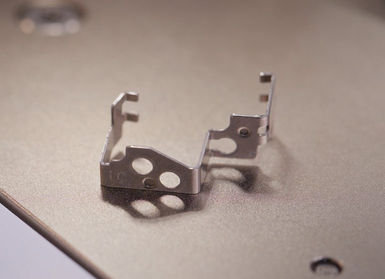 Needle Clamp Sheet Clip L890