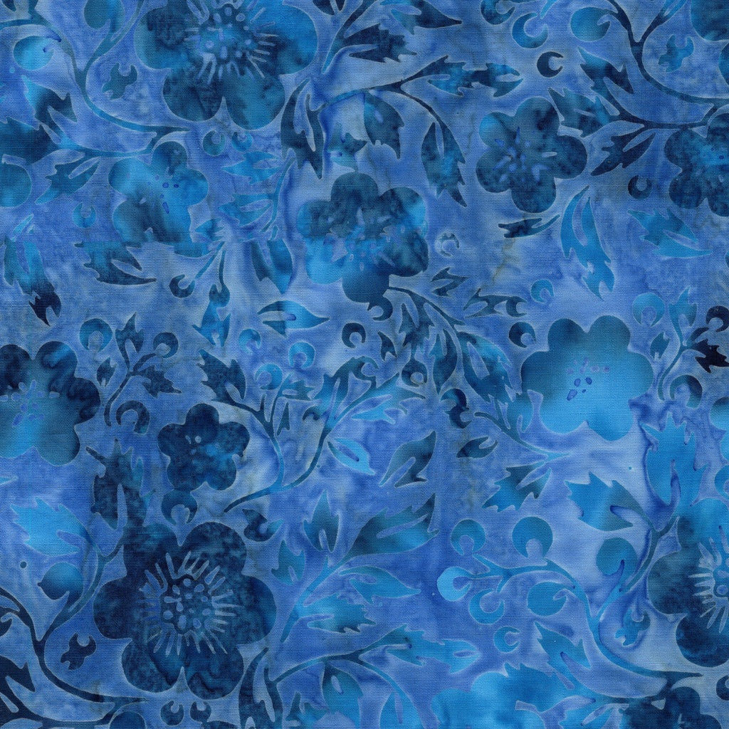 Countryside Charm / Flowers and Leaves in Blue Shark