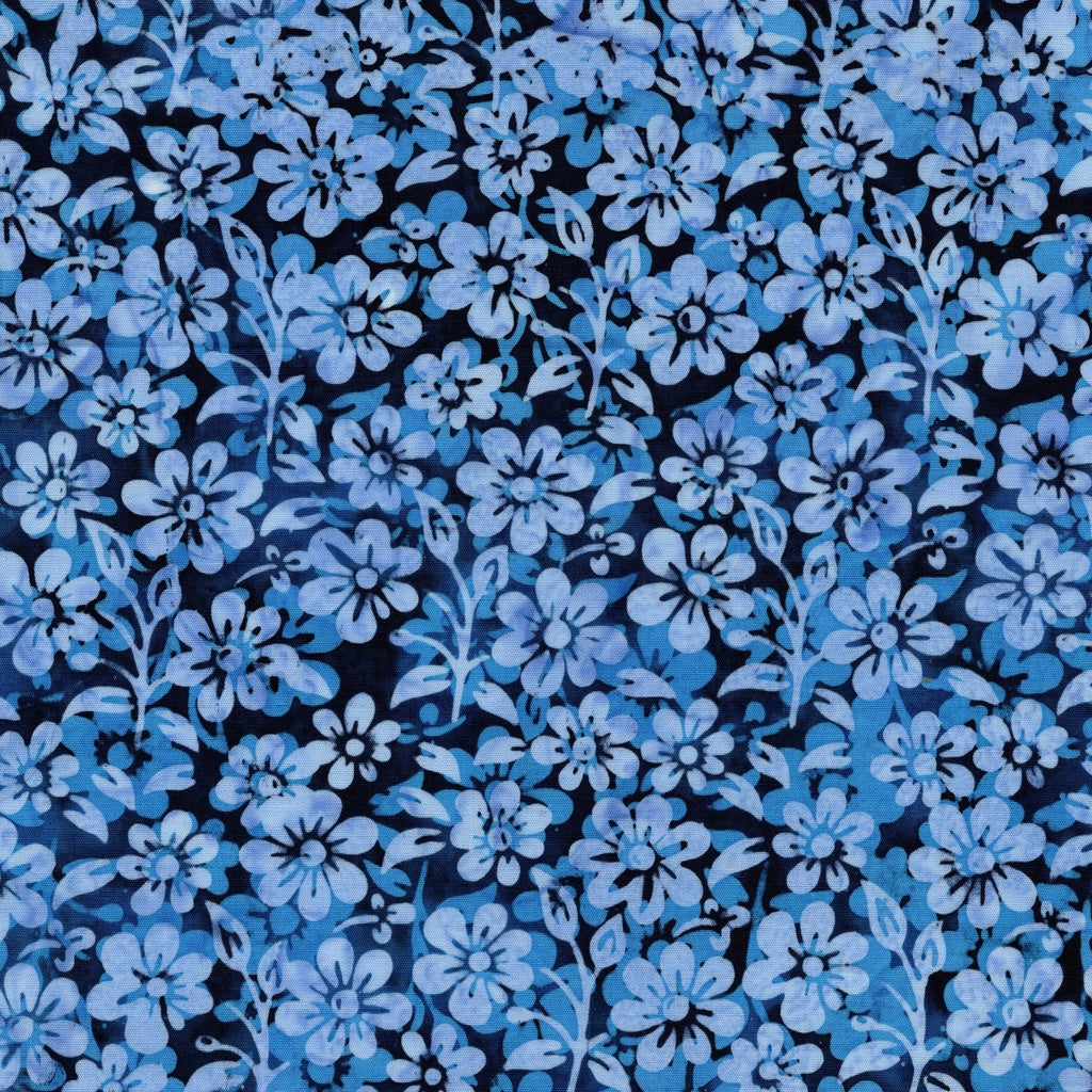 Countryside Charm / Flowers and Leaves in Blue Storm