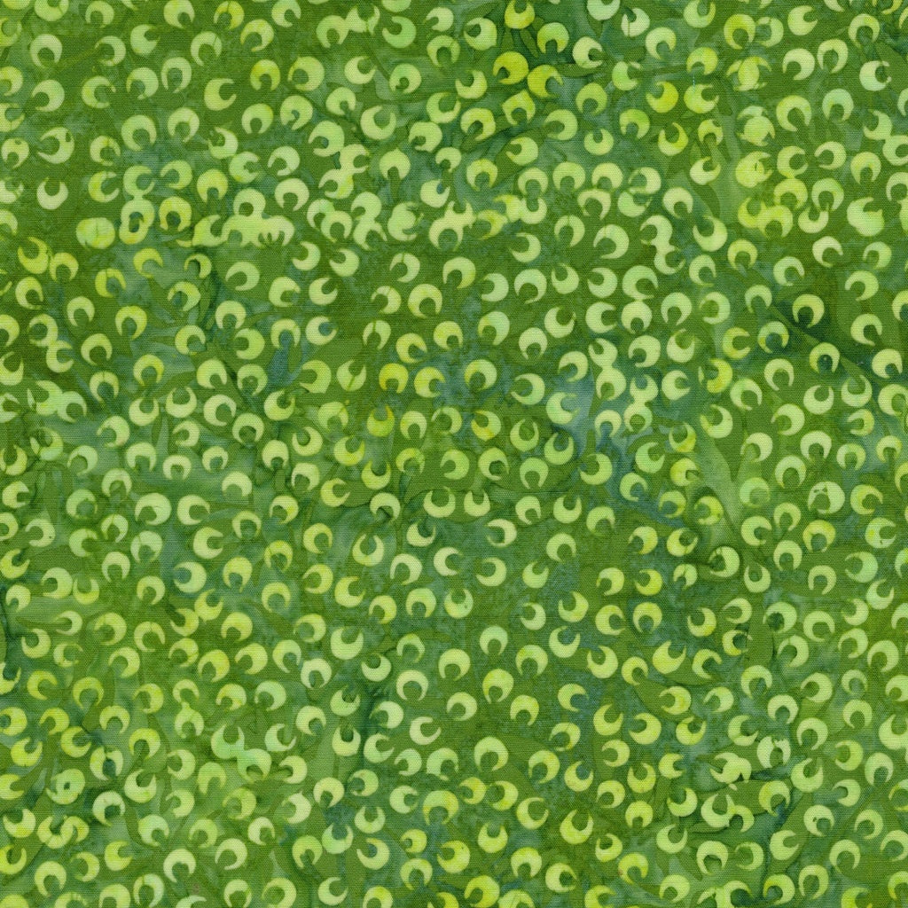Springtime Bouquet / Small Petals in Green Evergreen