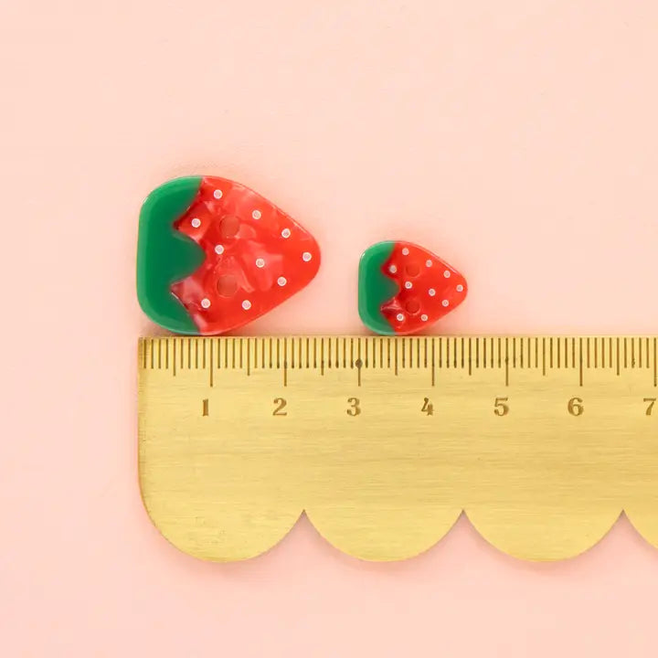 Strawberry Buttons Small 5/8"