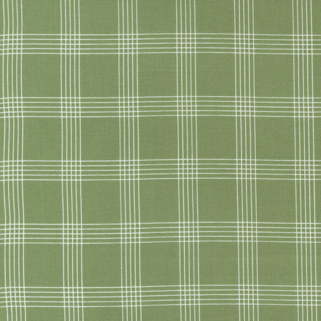 Nantucket Summer / Plaid in Grass