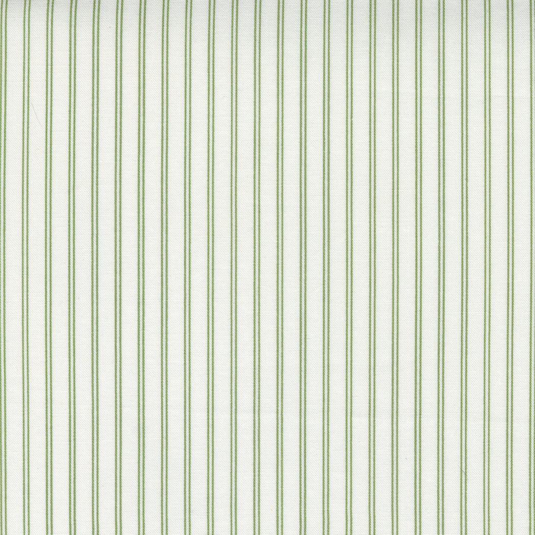 Nantucket Summer / Stripe in Cream & Grass
