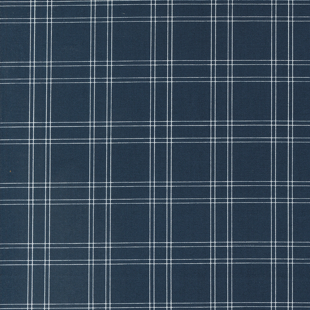 Shoreline / Plaid in Navy