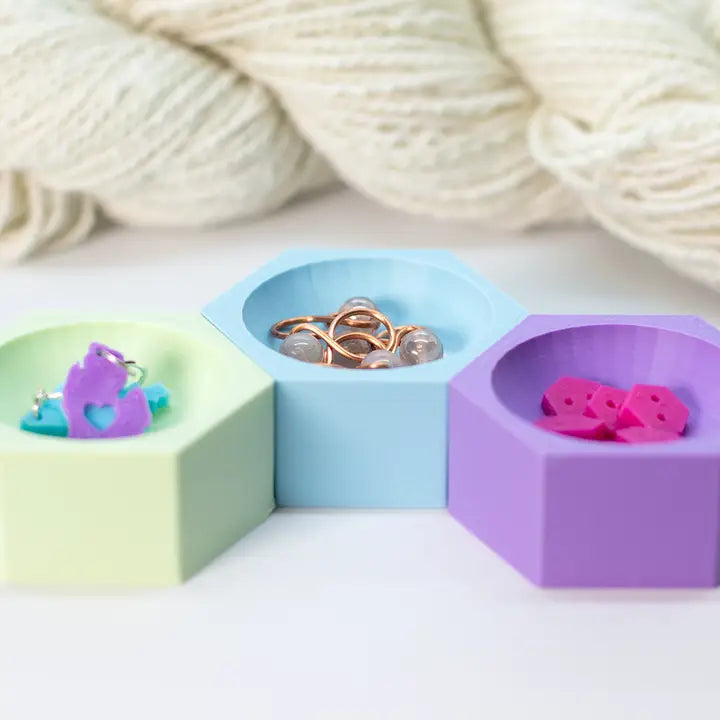 Magnetic Hexagon Notions Dishes