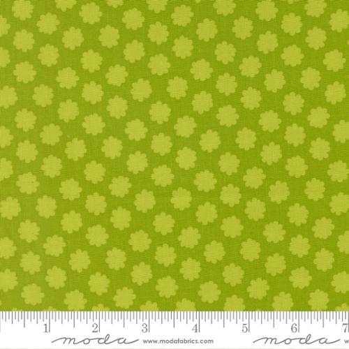 Scenery / Puffball in Lime
