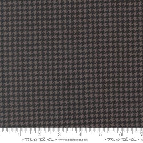 Flannel Gatherings Basics / Houndstooth in Blackbird