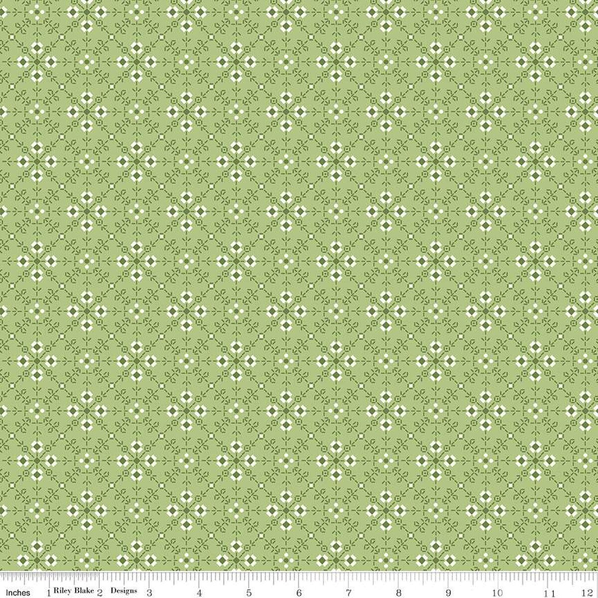 Lori Holt Bee Plaids / Homemade in Granny Apple