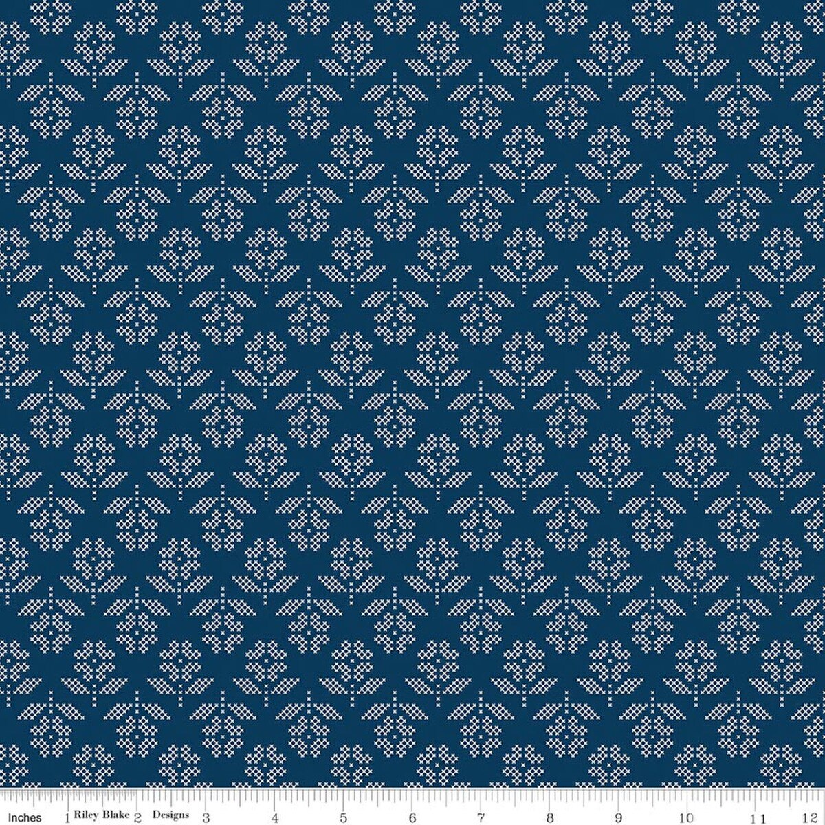 Denim & Daisy / Flowers in Oxford Blue