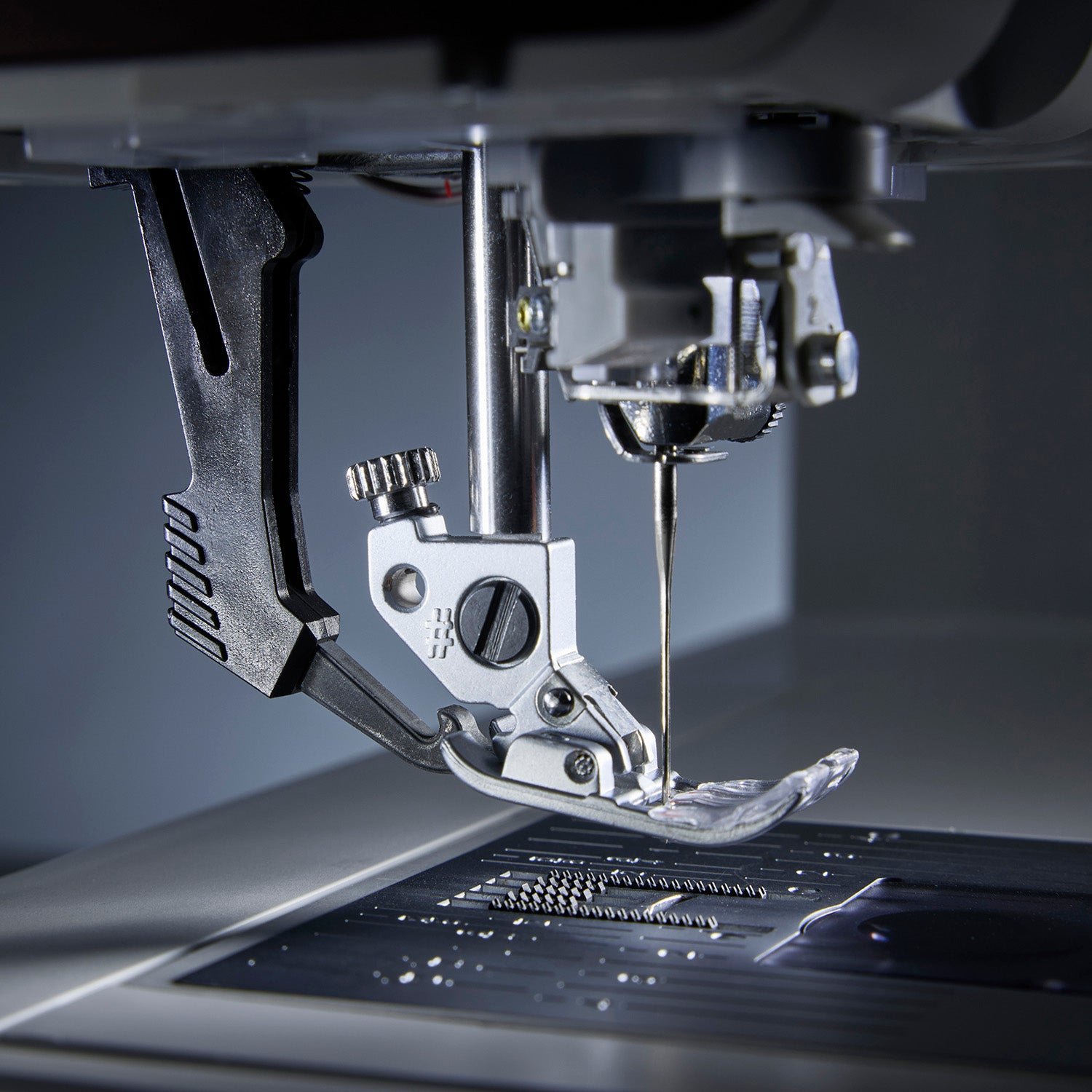 PFAFF Quilt Expression™ 725