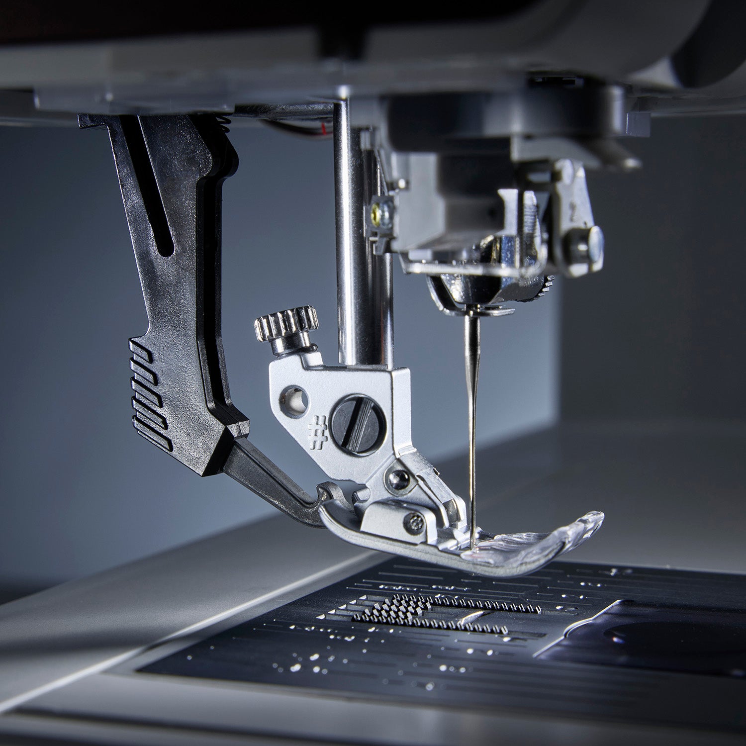 PFAFF Creative Expression™ 750