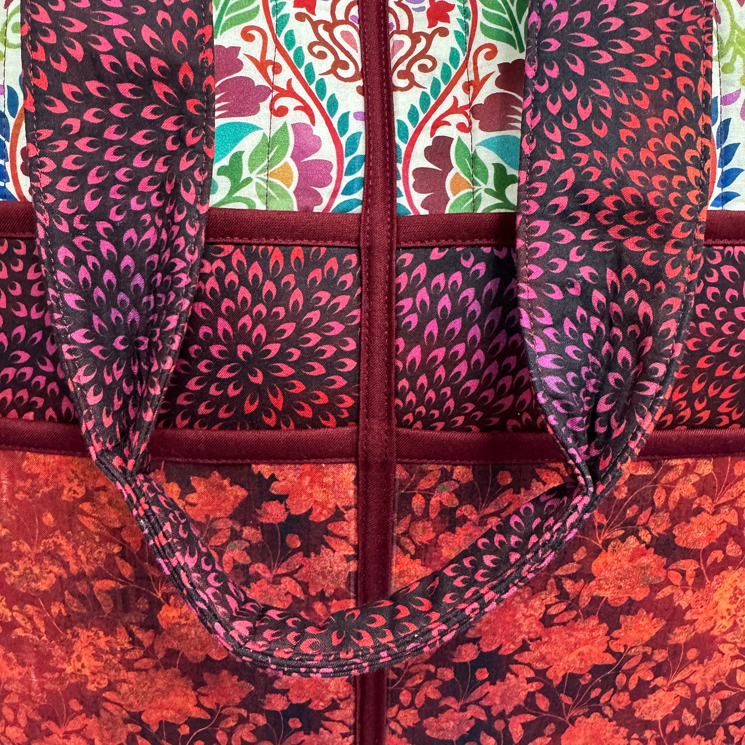 Pick a Pair of Pockets Fabric & Zipper Kit: Vivid Brocade
