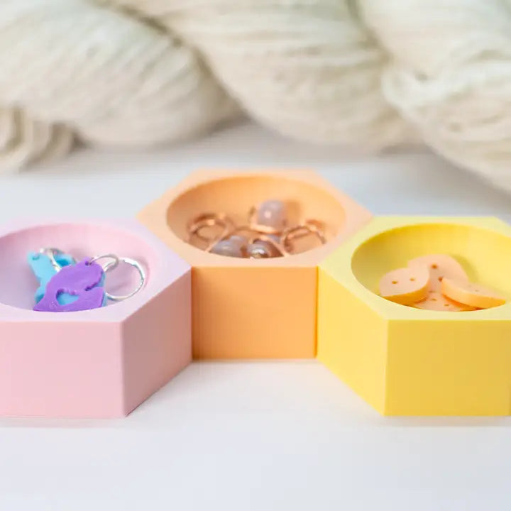 Magnetic Hexagon Notions Dishes